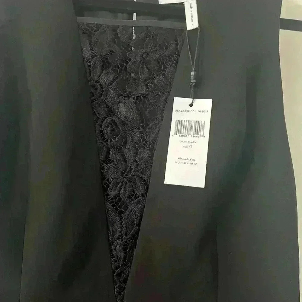 BCBGeneration lace insert romper - Picture 3 of 9